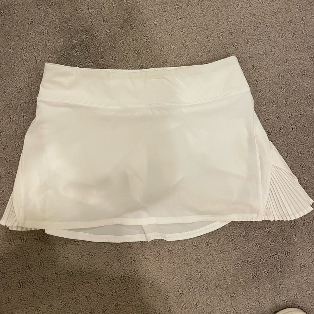 White Lululemon tennis skirt